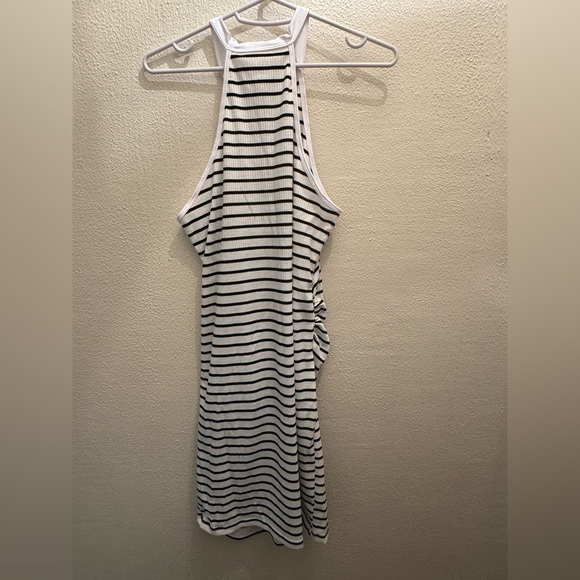 NWOT Chic Striped Maternity Dress - Sleeveless, Bodycon Fit - Picture 3 of 4